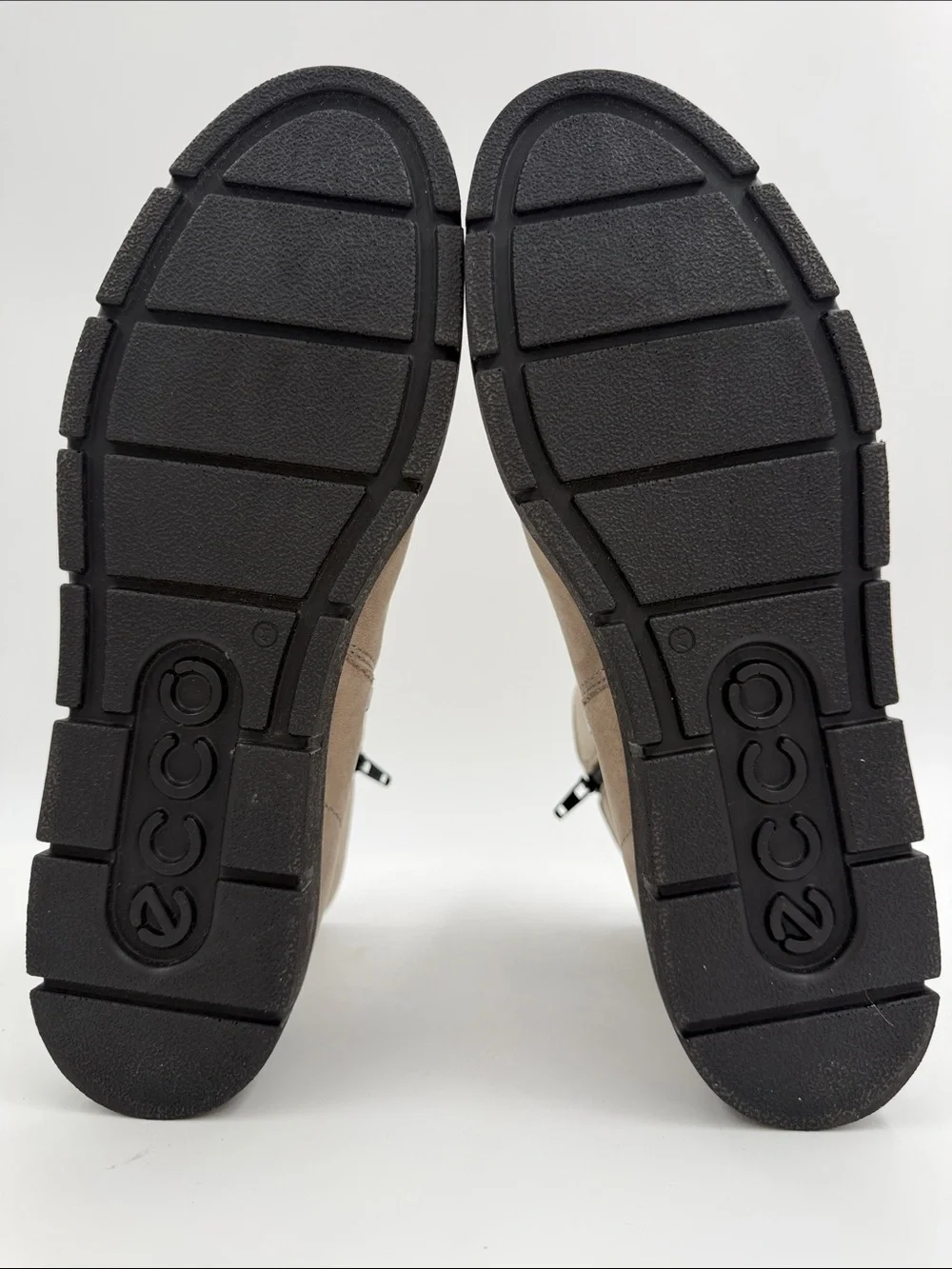 Ecco bella women